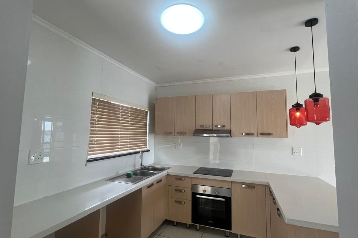 2 Bedrooms 2 Bathrooms apartment available IMMEDIATELY - Photo 5
