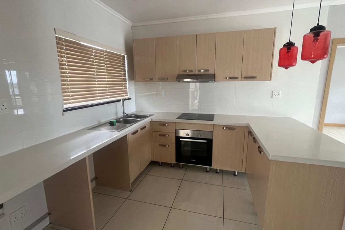2 Bedrooms 2 Bathrooms apartment available IMMEDIATELY - Photo 4