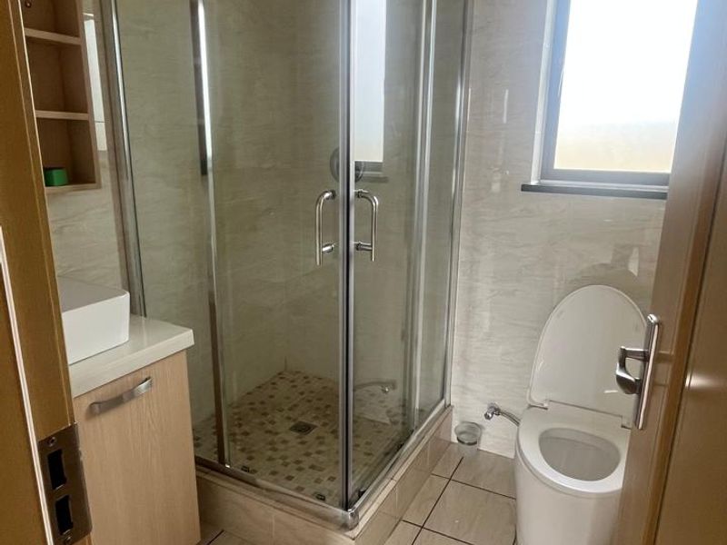 2 Bedrooms 2 Bathrooms apartment available IMMEDIATELY - Photo 10