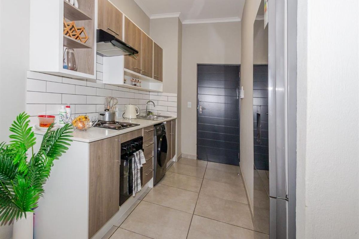 Cosy Glen Marais Flat with Pool Access - Photo 4