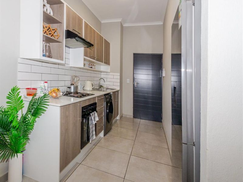 Cosy Glen Marais Flat with Pool Access - Photo 4