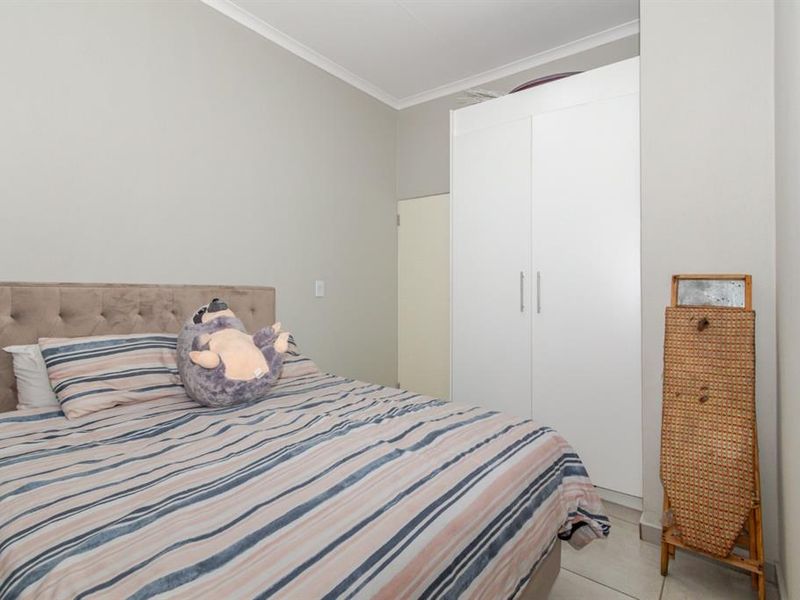 Cosy Glen Marais Flat with Pool Access - Photo 7
