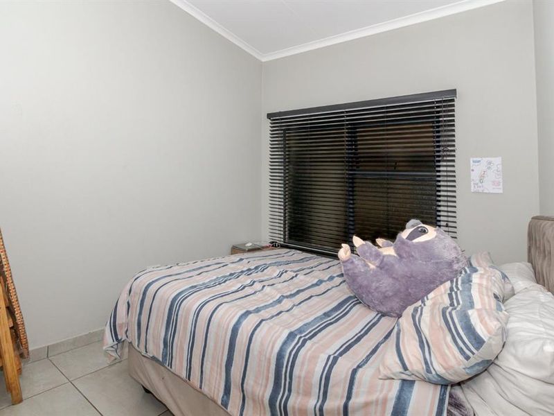 Cosy Glen Marais Flat with Pool Access - Photo 6
