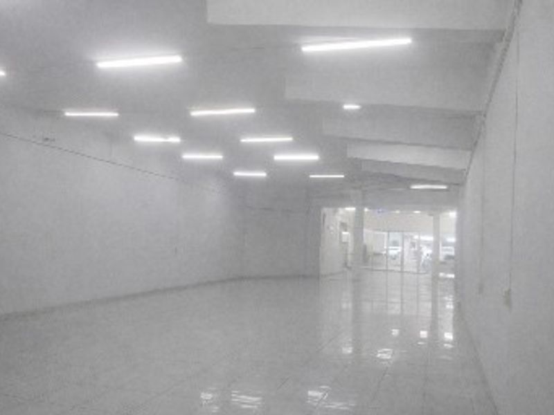 700 sqm Street-Facing Warehouse To Let in Durban CBD - Photo 7