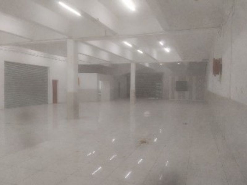 700 sqm Street-Facing Warehouse To Let in Durban CBD - Photo 9