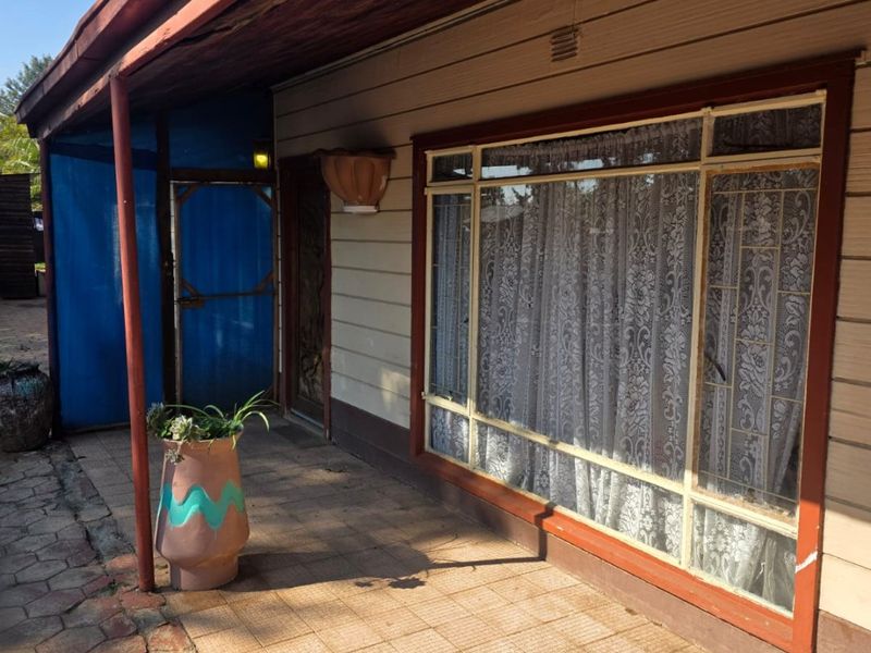 3 Bedr house for sale - Photo 2