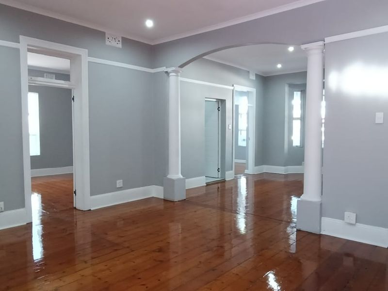 To let in Morningside, 4 bedroom pet friendly family home with pool. - Photo 5