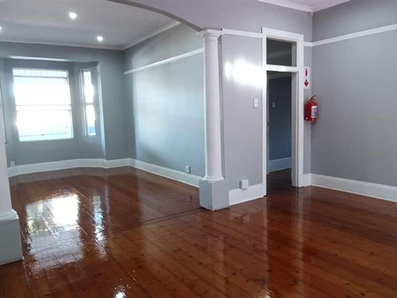For Sale in Morningside, 4 bedroom pet friendly family home with pool. - Photo 6