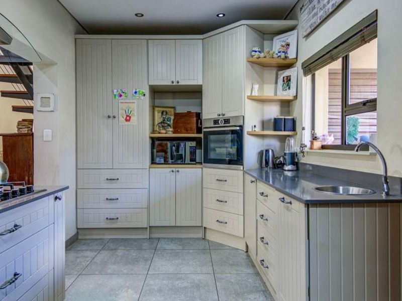 Modern Contemporary Cluster – Ready to Go!   - Photo 4