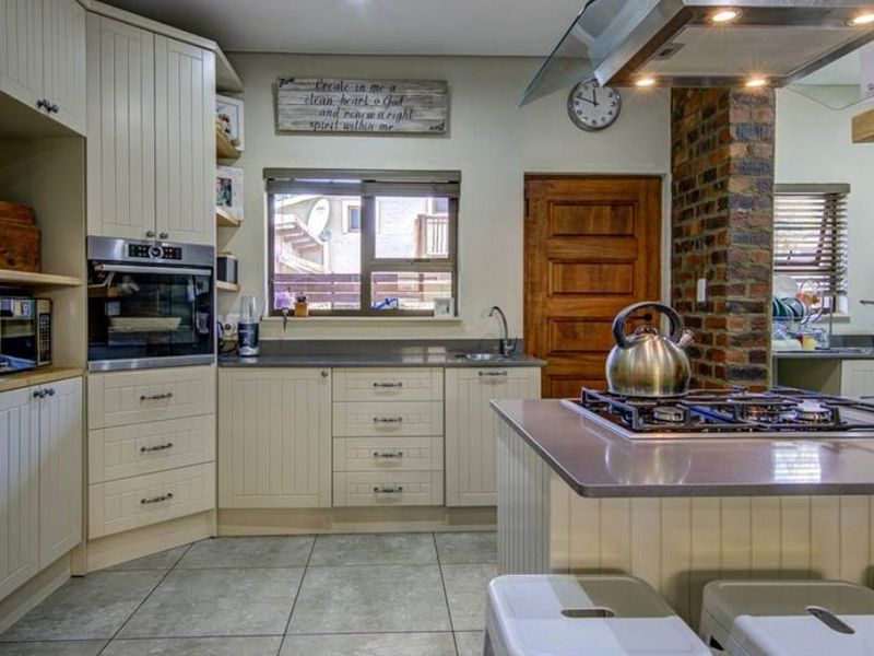 Modern Contemporary Cluster – Ready to Go!   - Photo 3