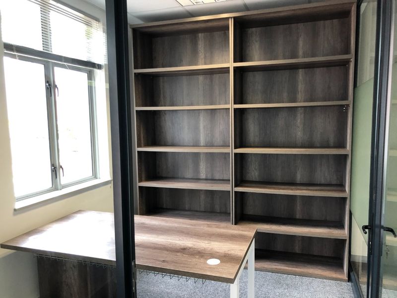 Prime Ground Floor Office Space To Let | Oxford House, Century City - Photo 9