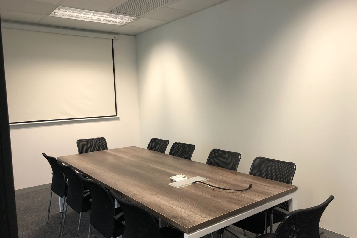 Prime Ground Floor Office Space To Let | Oxford House, Century City - Photo 4