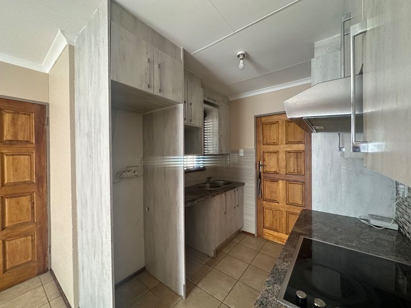 3 Bedroom house to rent in Cosmo Creek - Photo 8