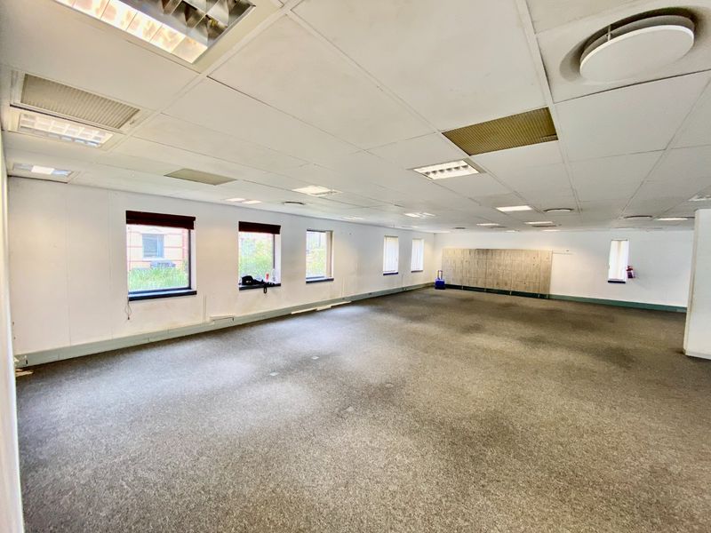 Prime Office Space To Let In Menlyn - Photo 7