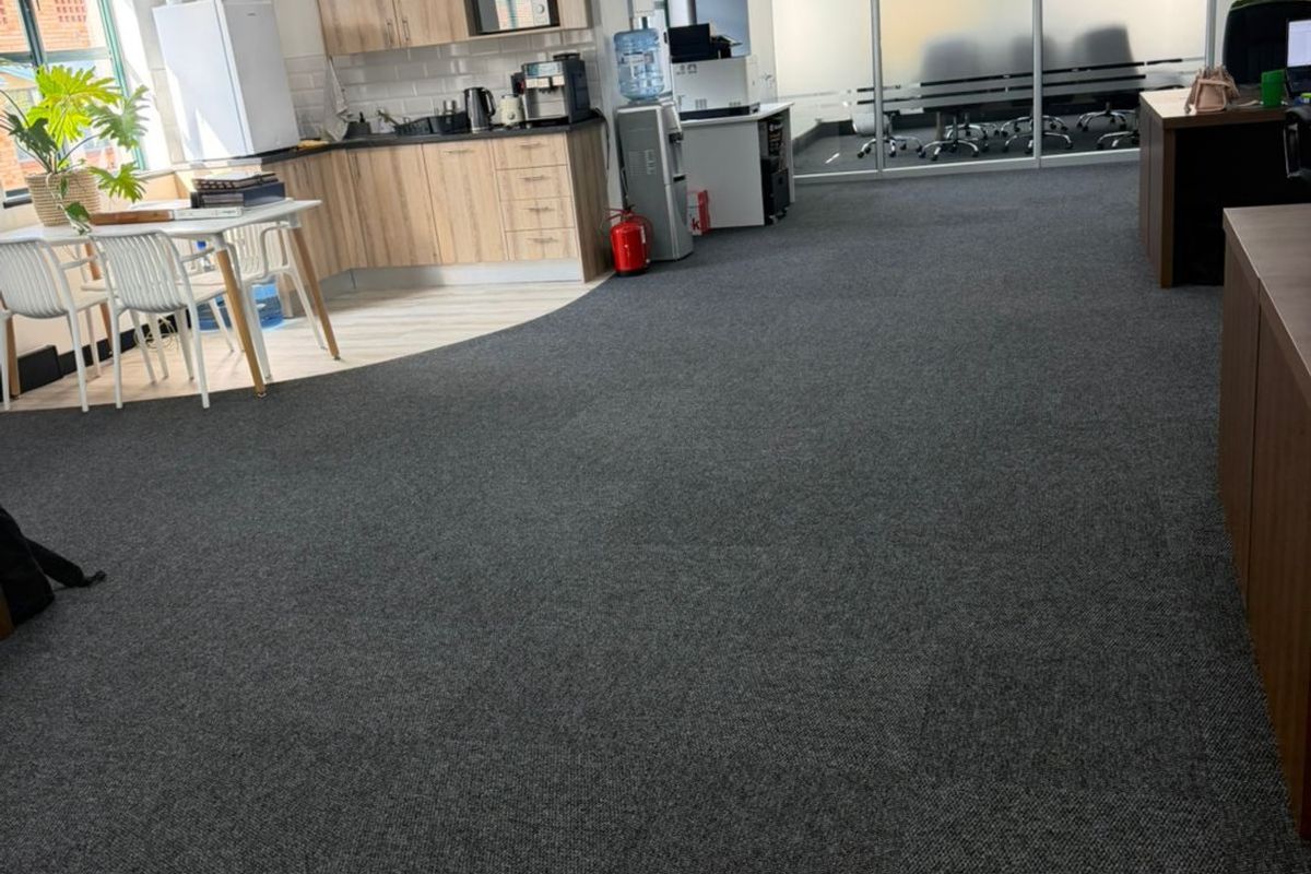 Move-In Ready Office Space in Sunninghill - Photo 3