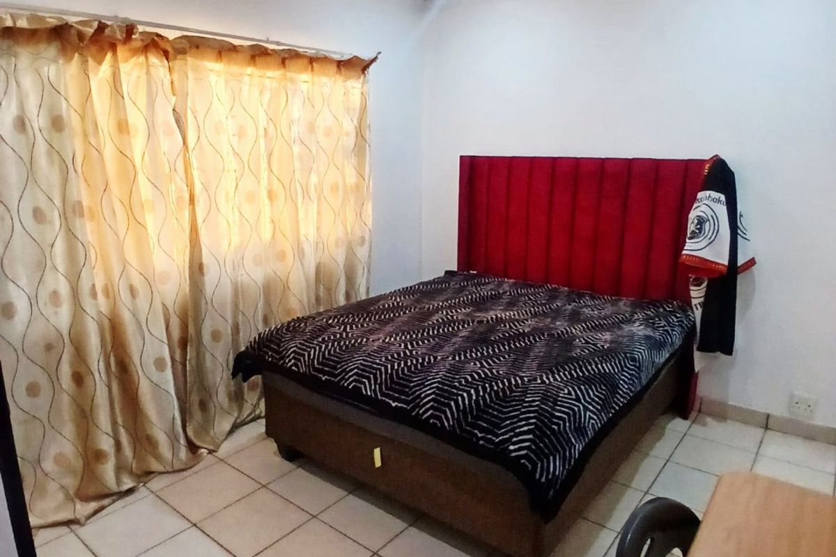 Comfortable Private Room to Rent in Crystal Park, Benoni - Photo 2