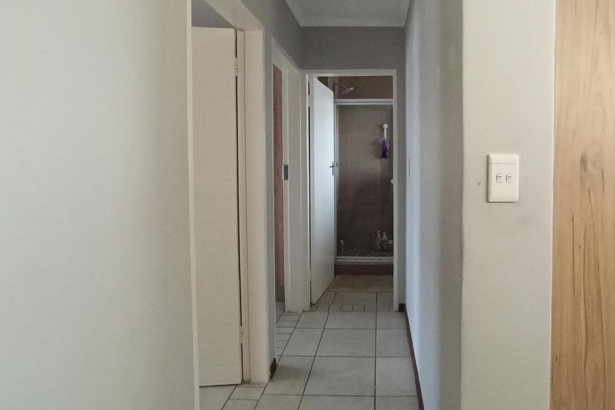 2-Bedroom Apartment in Crescent Glades Estate - Photo 5