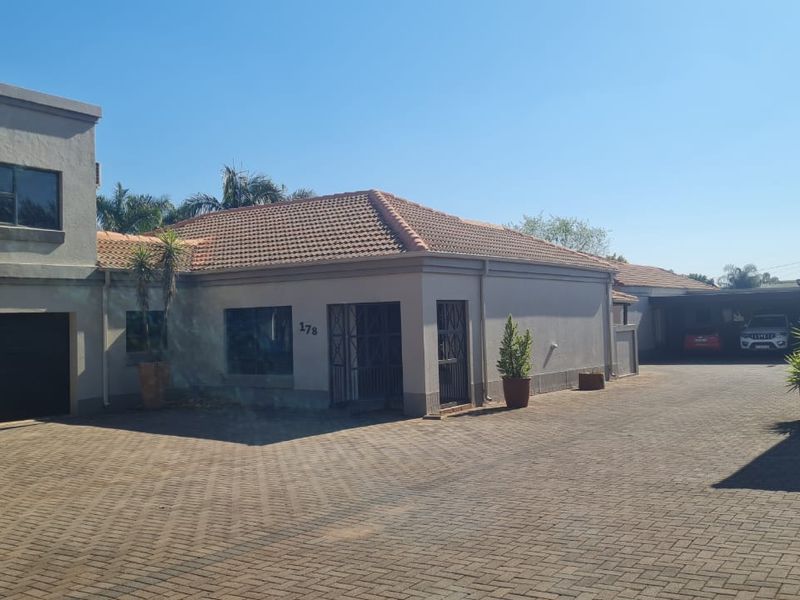 House with Flatlet for Sale in Annlin – Versatile Family Living - Photo 2