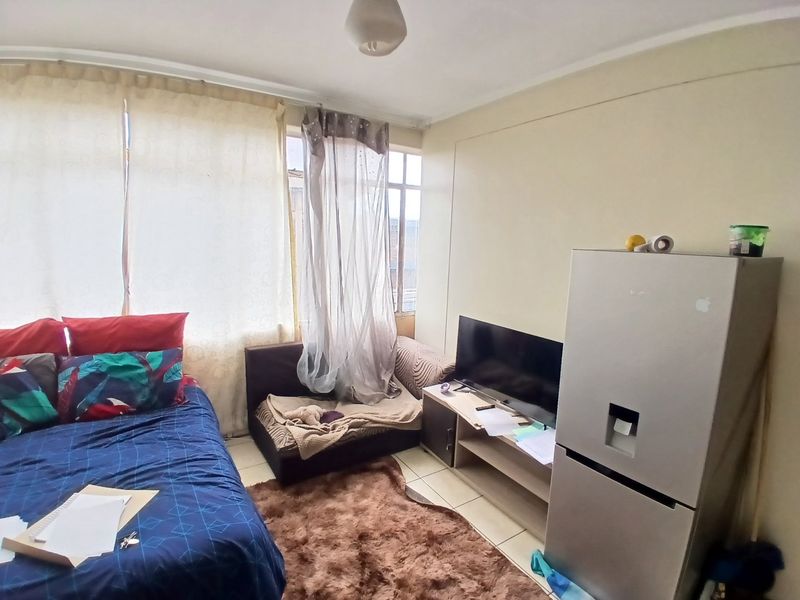 Perfect for Investors and First - Time Buyers - Prime 4 Bedroom Investment Opportunity  - Photo 10