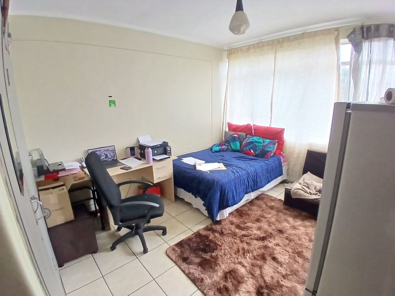Perfect for Investors and First - Time Buyers - Prime 4 Bedroom Investment Opportunity  - Photo 3
