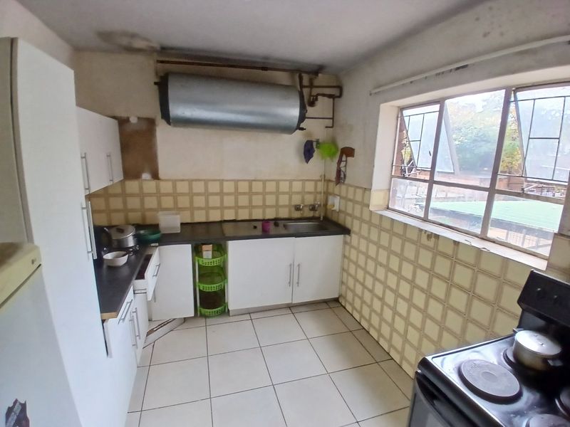 Exceptional Investment Opportunity or Perfect First Home! - Photo 1