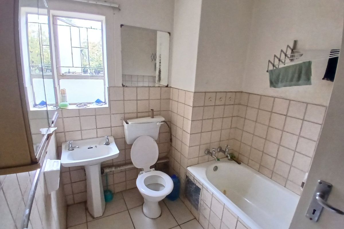Exceptional Investment Opportunity or Perfect First Home! - Photo 4