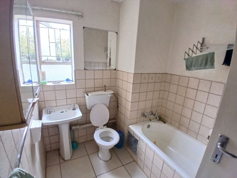 Exceptional Investment Opportunity or Perfect First Home! - Photo 4