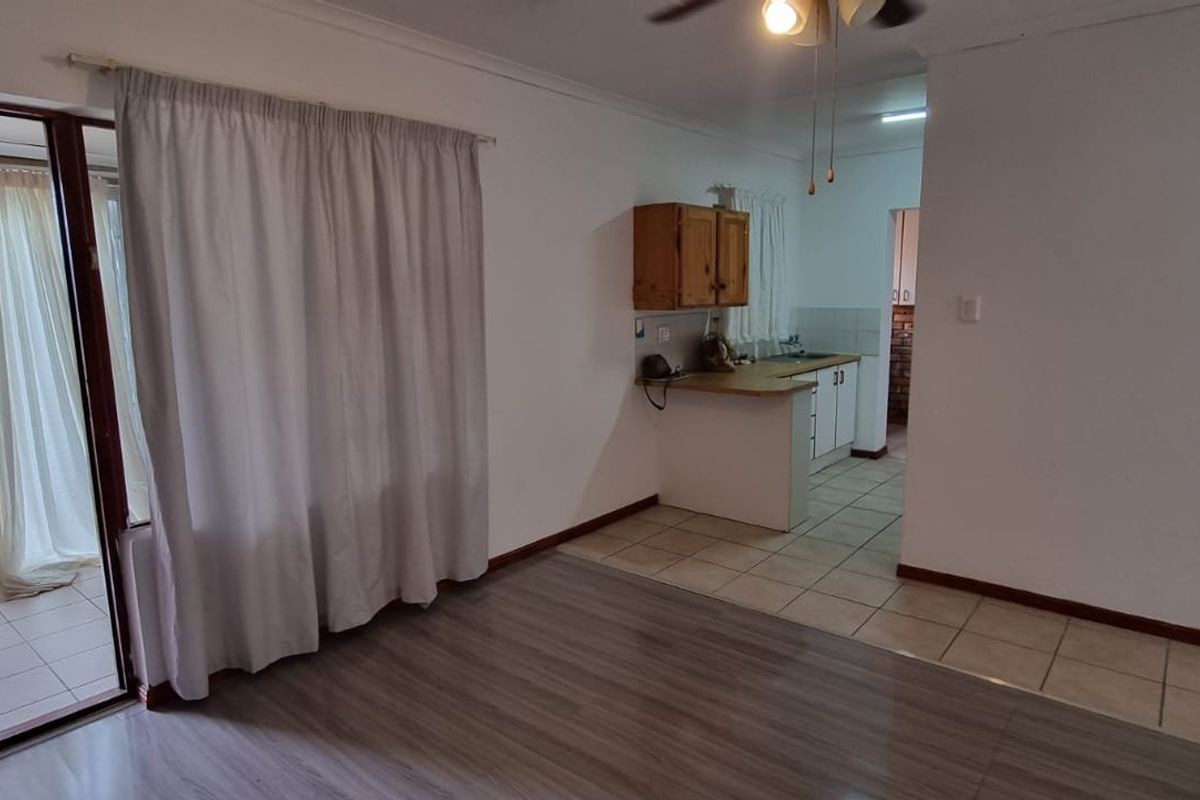 Versatile 3-Bedroom Home-Perfect for First-Time Byers or Downsizers  - Photo 2