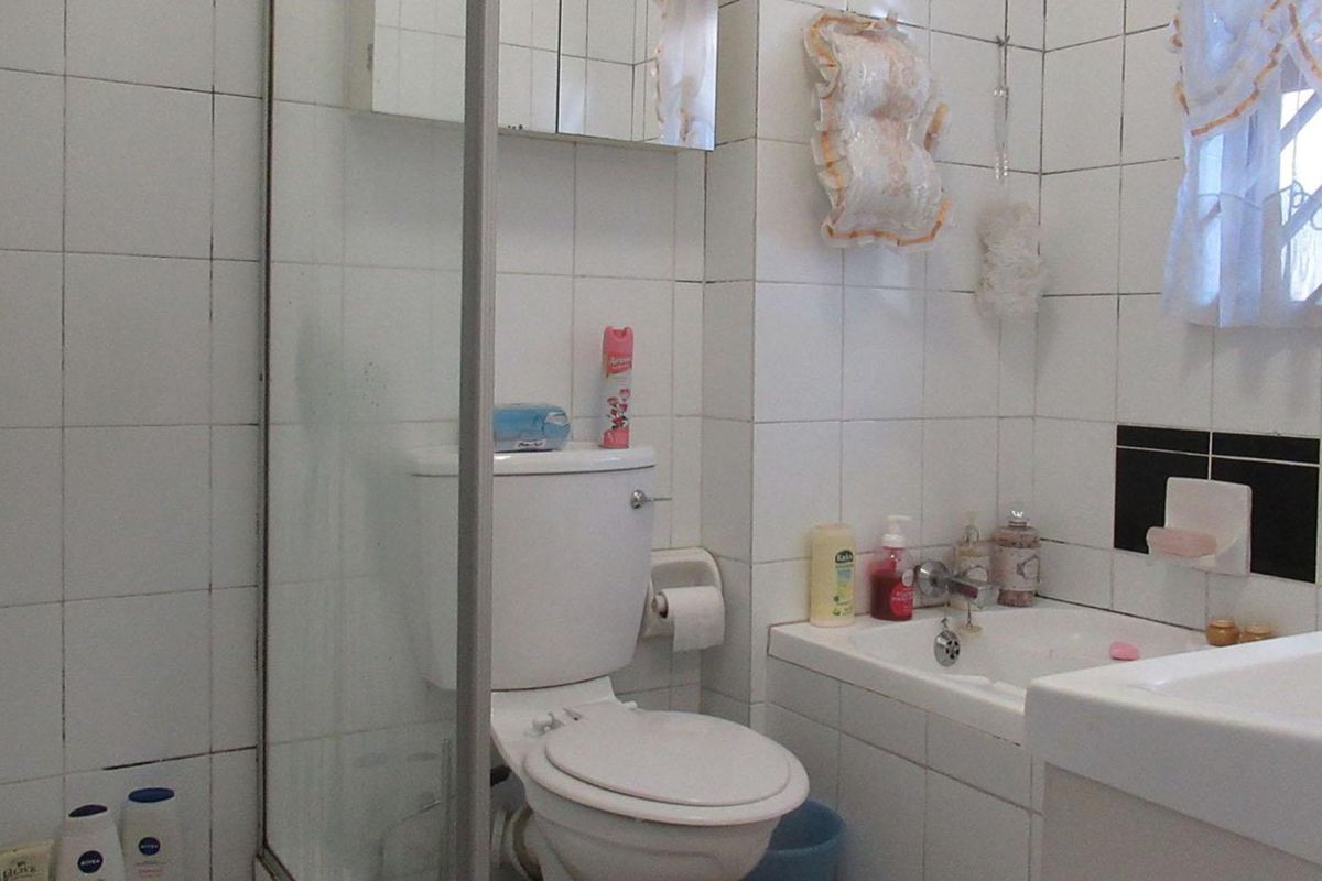 1-Bed Apartment forsale in  Morningside - Photo 3