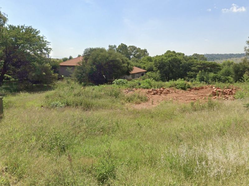 1615 m2 FULL TITLE Vacant Stand in Waterkloof Heights  - Photo 2