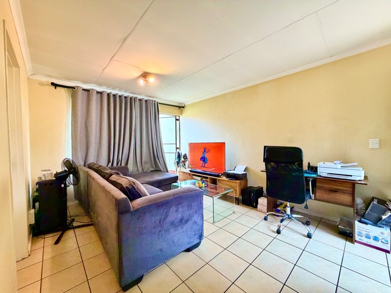 Prime Apartment For Sale - Ready to View & Negotiate. - Photo 4
