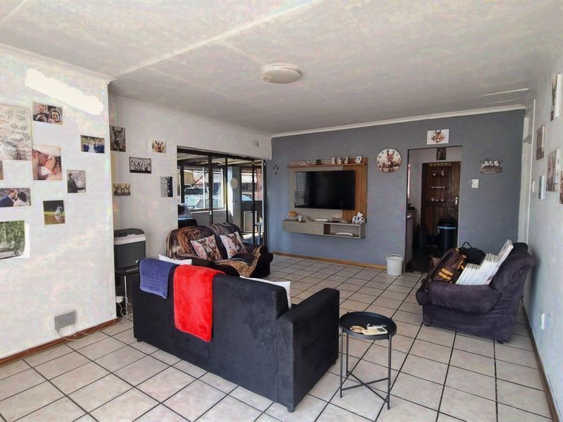 3 Bedroom House for Sale in Edelweiss  - Photo 8