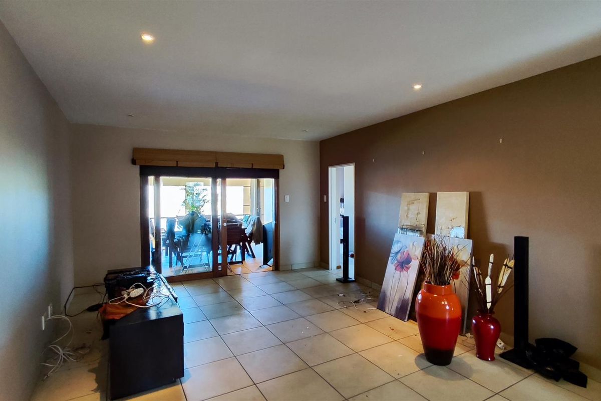 Stylish 3 Bed Appartment in Emfuleni Golf Estate - Photo 4