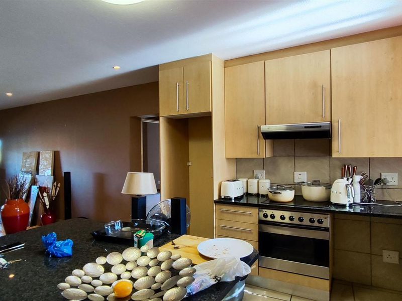 Stylish 3 Bed Appartment in Emfuleni Golf Estate - Photo 2