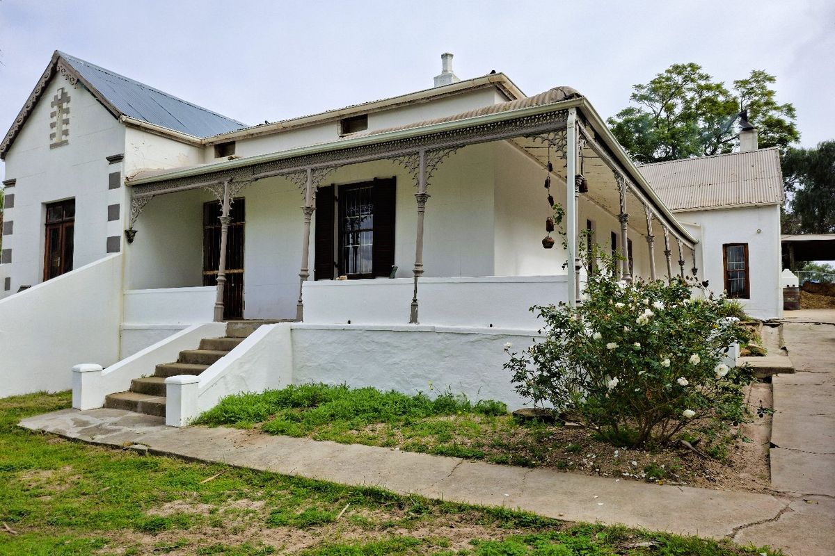 Victorian Riverfront Smallholding – A Rare Find - Photo 3