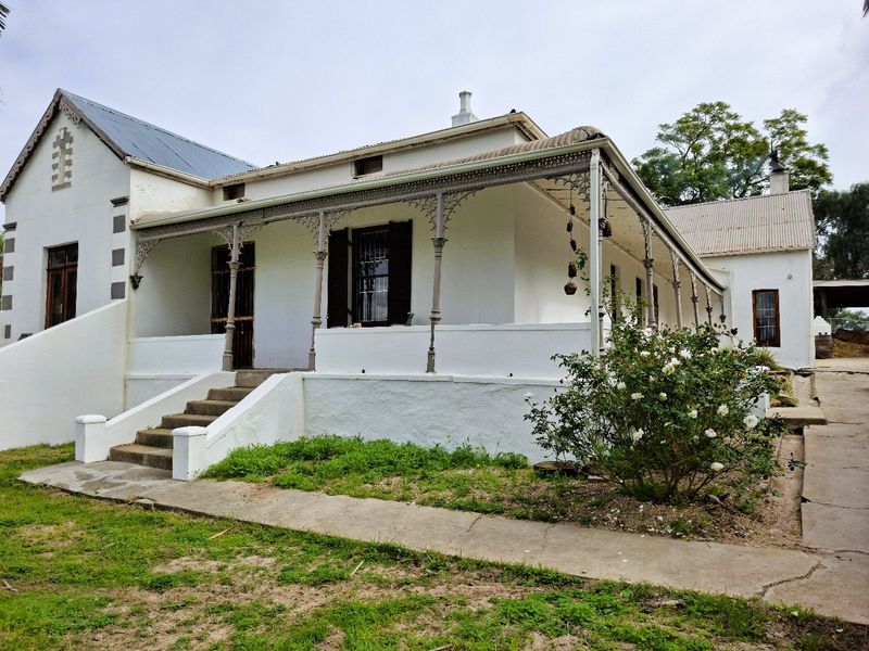Victorian Riverfront Smallholding – A Rare Find - Photo 3
