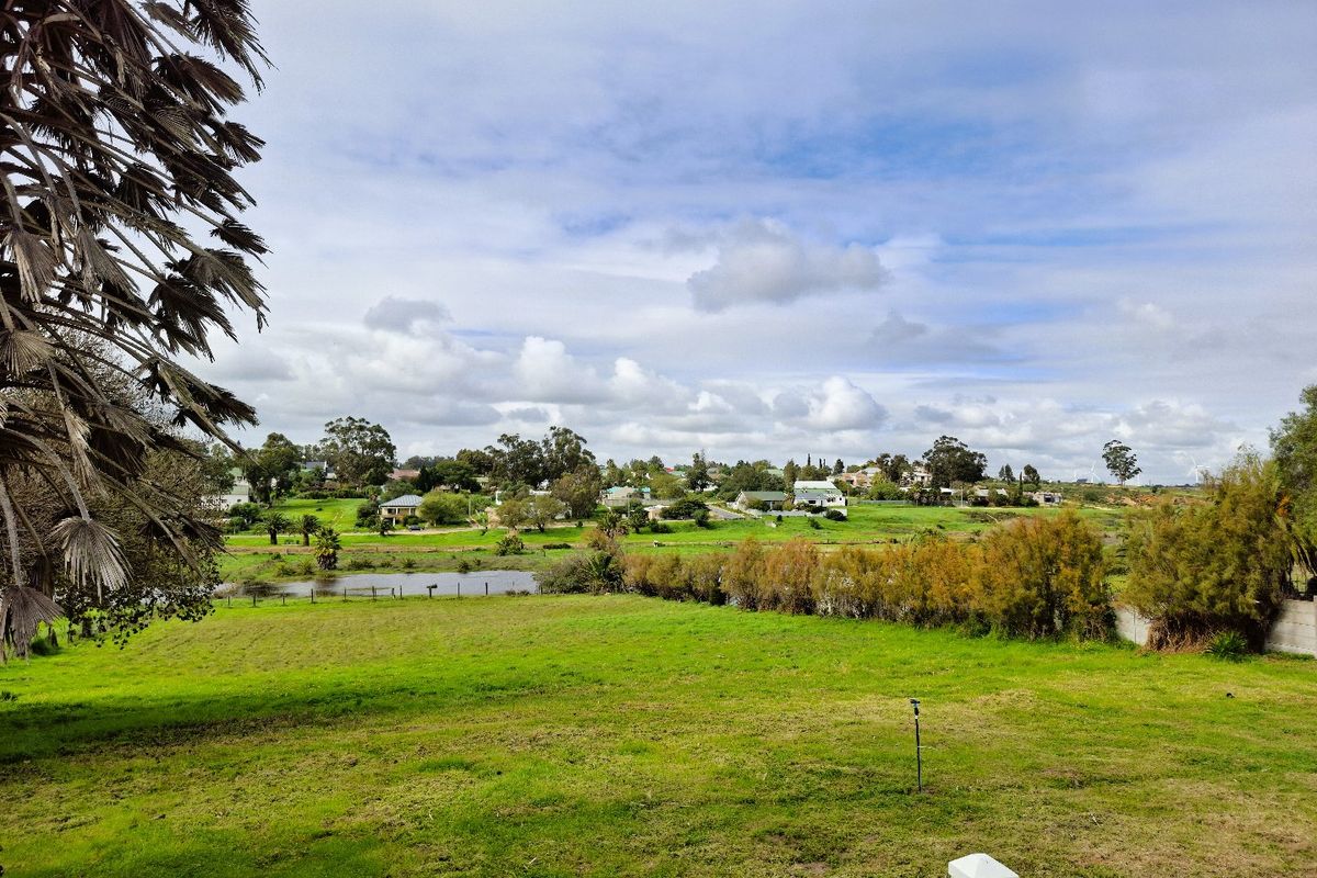 Victorian Riverfront Smallholding – A Rare Find - Photo 2