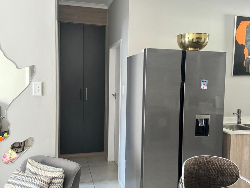 Fully furnished 2 bedroom 2 bathroom first floor Apartment for rent. - Photo 7