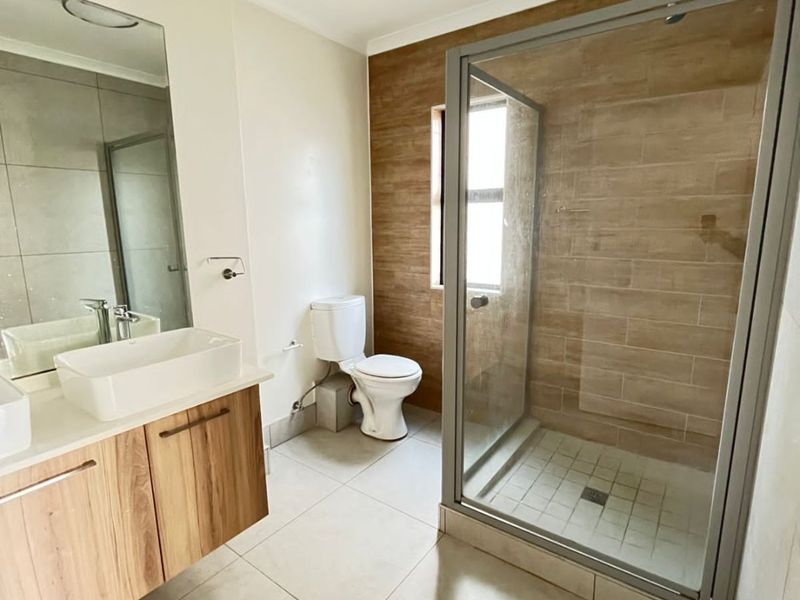 2-Bed, 2-Bath Apartment for Sale in FISH EAGLE - Photo 9