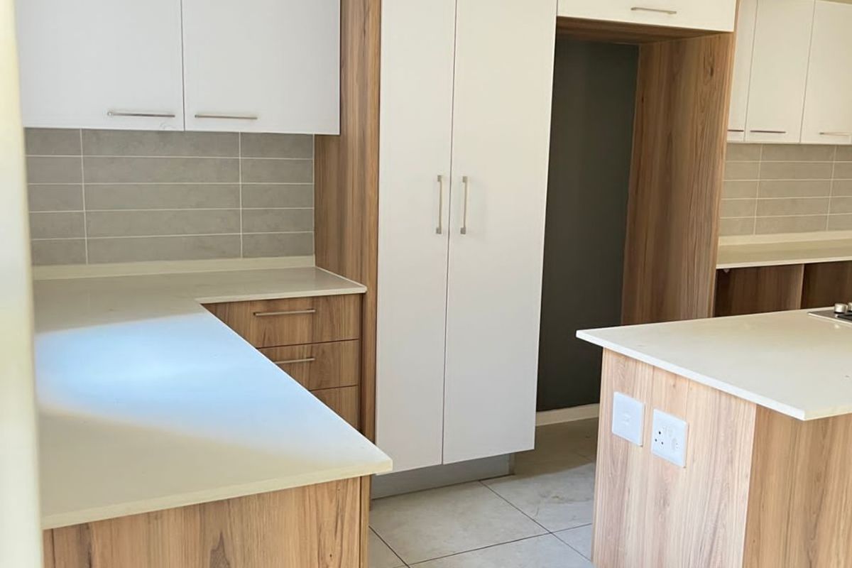 2-Bed, 2-Bath Apartment for Sale in FISH EAGLE - Photo 3