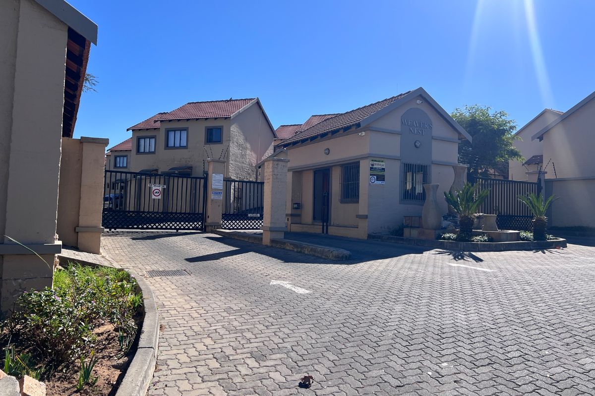 2-Bedroom Home with Dining Room and Double Garage in a Secure Estate - Photo 2