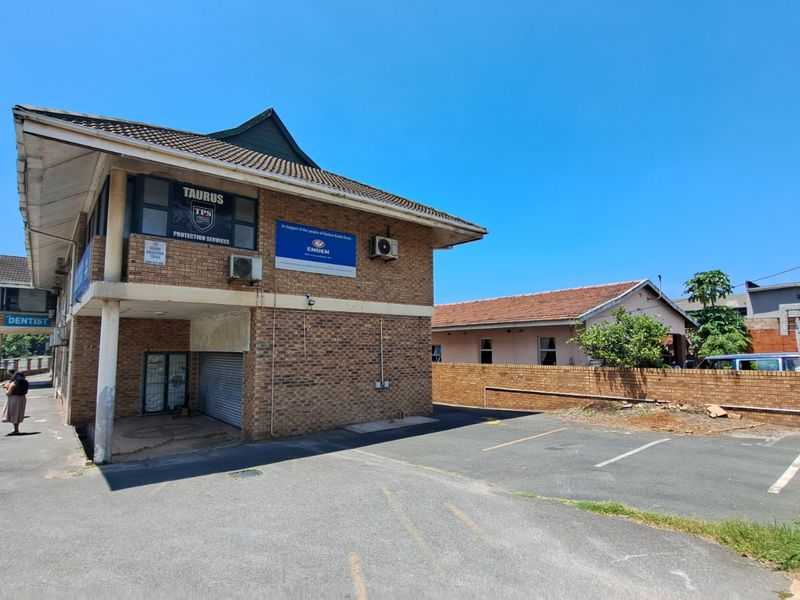 Partially Tenanted Commercial Building  - Photo 7