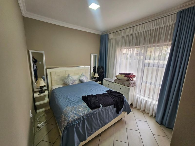 A Beautiful 4 Bedroom 3 Bathroom house for sale in Monavoni - Photo 5