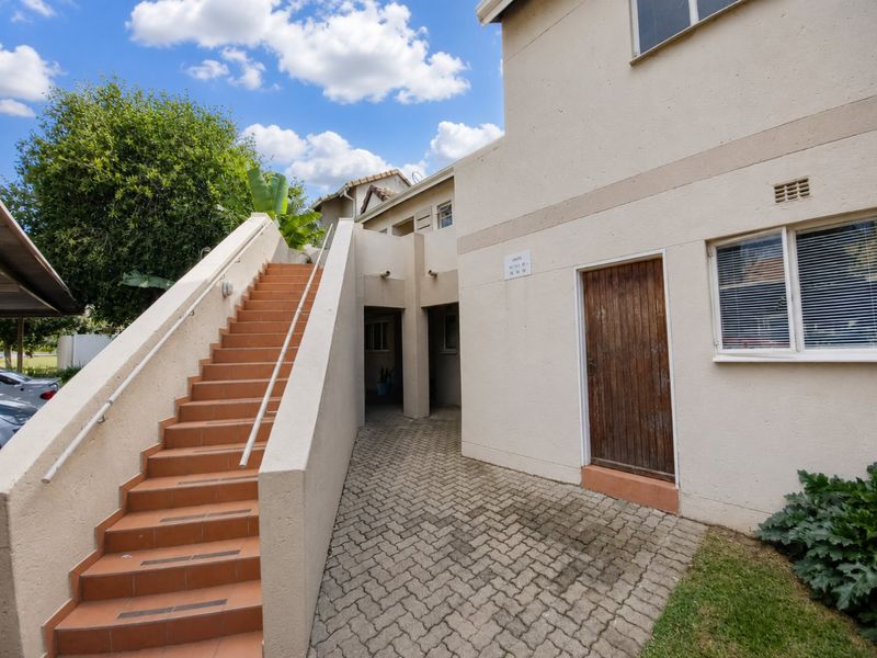 Sunny Eden Glen 1st floor apartment with open plan living! - Photo 5