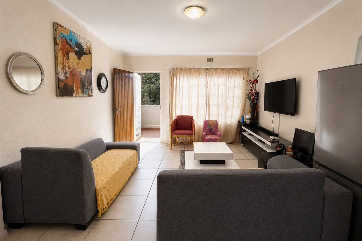 Sunny Eden Glen 1st floor apartment with open plan living! - Photo 2