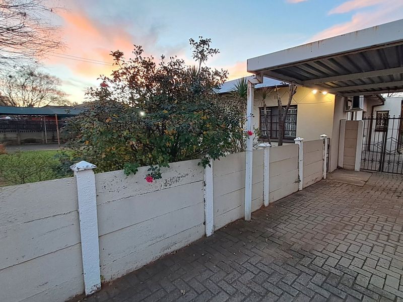 Family favourite home with flatlet in Wilgehof, Bloemfontein - Photo 3