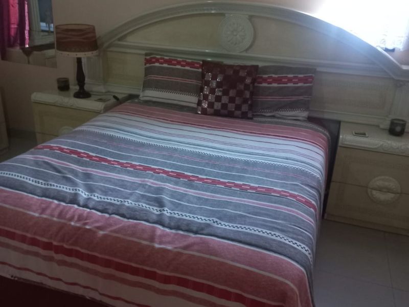 Two-Bedroom Share block Flat for Sale | Secure Complex  - Photo 7