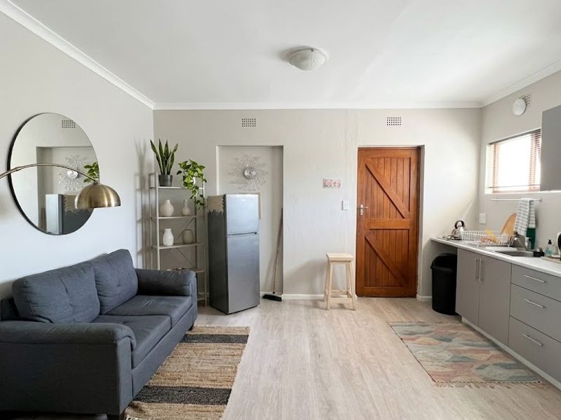 One bedroom garden cottage to let - Photo 3