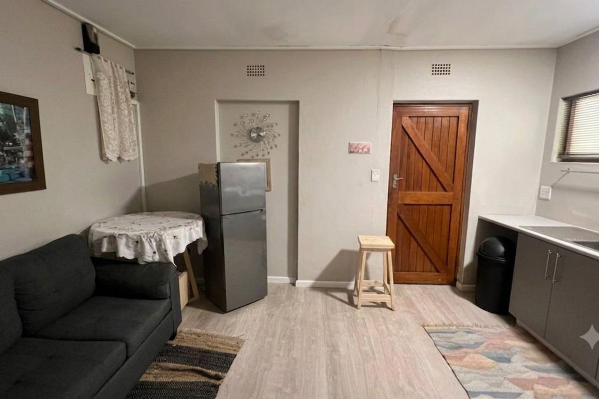 One bedroom garden cottage to let - Photo 4