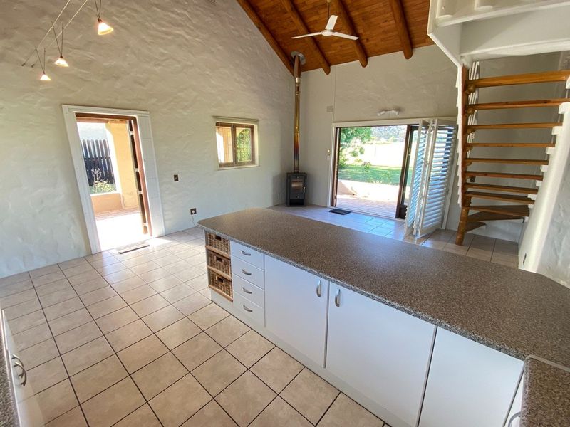 3 Bedroom  House in a Tranquil Country Setting - Photo 9
